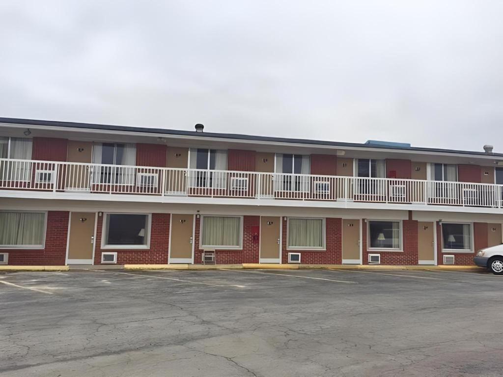 Americas Best Value Inn & Suites Macon At Sunset Dr Ngoại thất bức ảnh