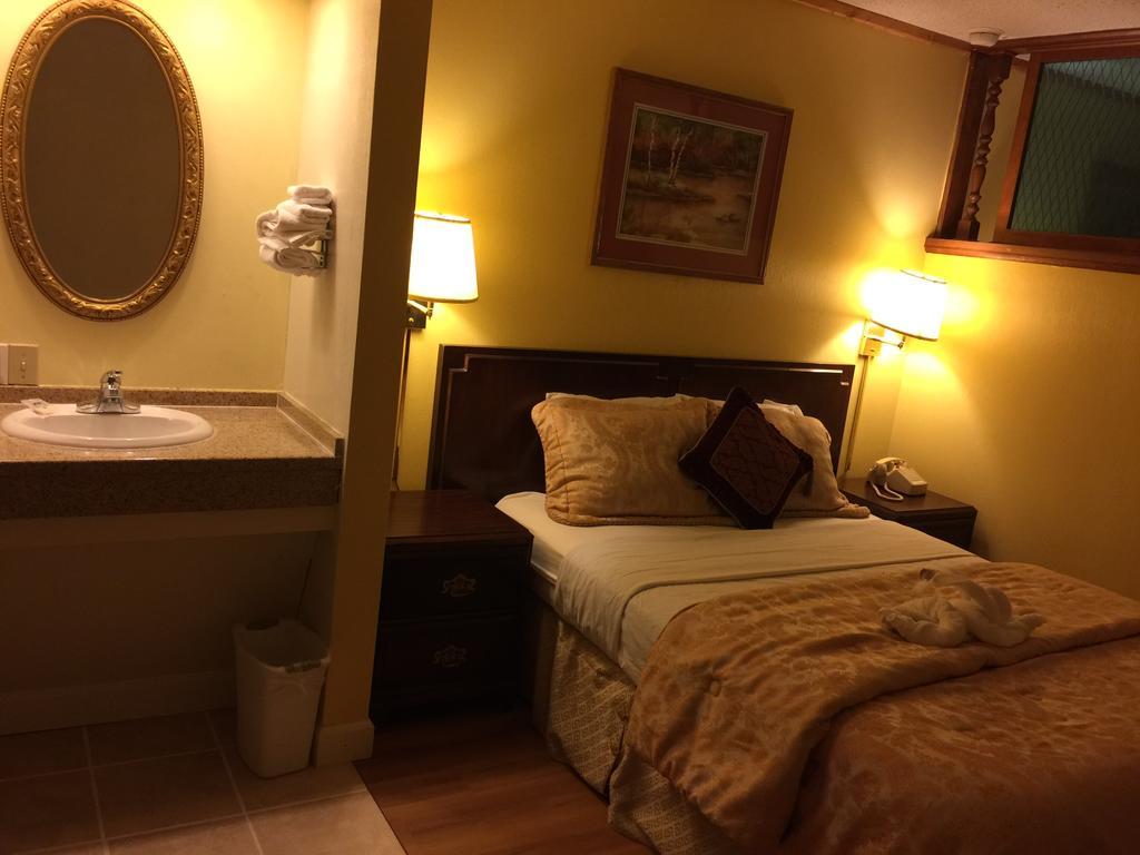 Americas Best Value Inn & Suites Macon At Sunset Dr Ngoại thất bức ảnh