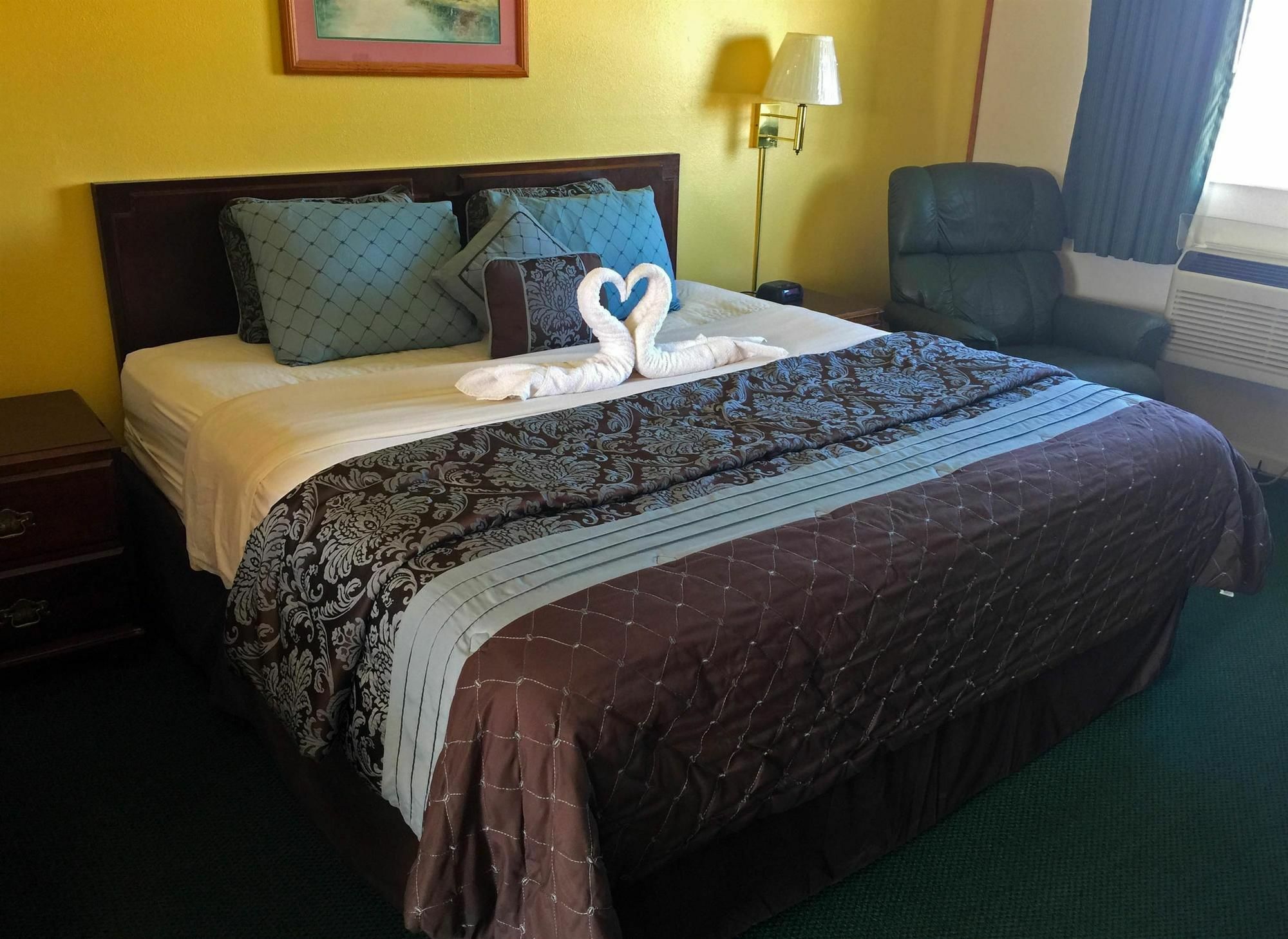 Americas Best Value Inn & Suites Macon At Sunset Dr Ngoại thất bức ảnh